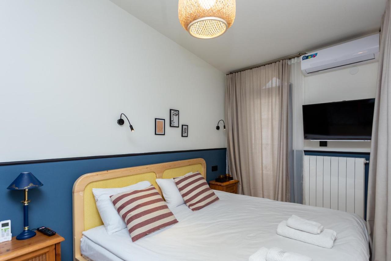 Shota Rustaveli Aparthotel 14 AVE Tbilisi Exterior foto