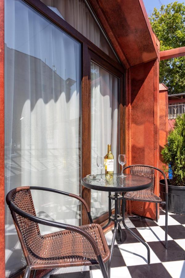 Shota Rustaveli Aparthotel 14 AVE Tbilisi Exterior foto